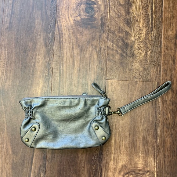 Kirra Wristlet - Picture 3 of 3